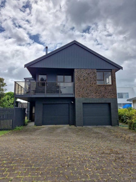 19 Kellyville Heights, Merrilands, New Plymouth - Carousel 10