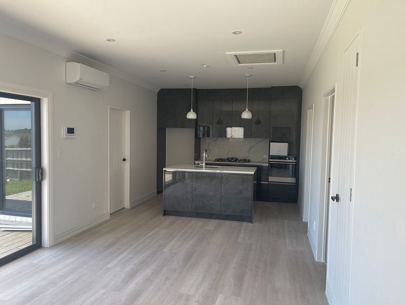 9 George Town Drive, Beachlands, Auckland - Carousel 2