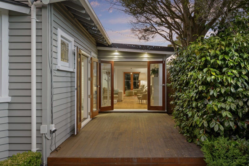 150 Mays Road, St Albans, Christchurch - Carousel 2