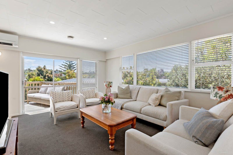 32 Acacia Road, Torbay, Auckland - Carousel 2