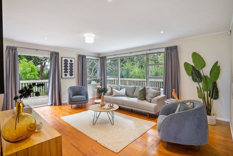 5 Melba Street, Beach Haven, Auckland - Carousel 1