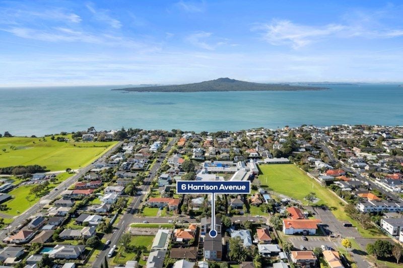 8/6 Harrison Avenue, Belmont, Auckland - Carousel 11