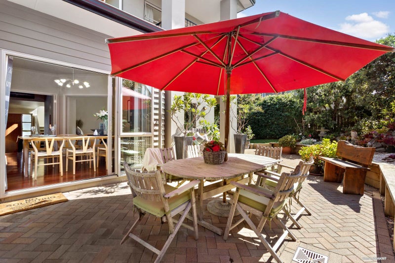 3 Travis View Drive, Fairview Heights, Auckland - Carousel 2