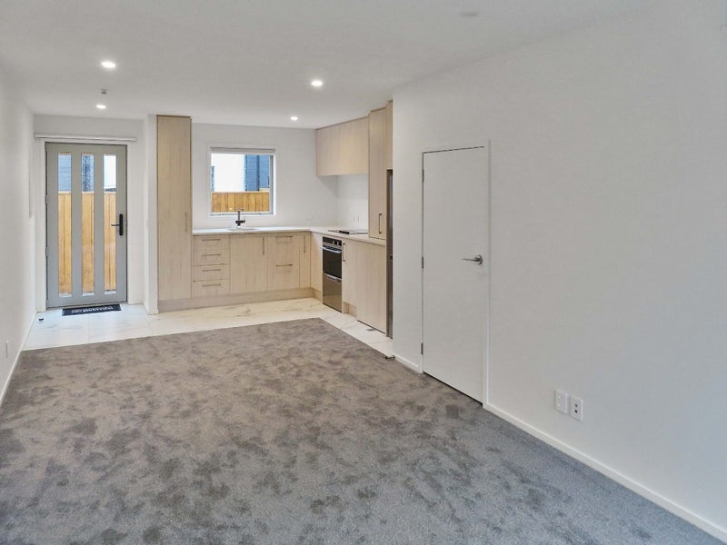 4/29 Waiwhetu Road, Waiwhetu, Lower Hutt - Carousel 2