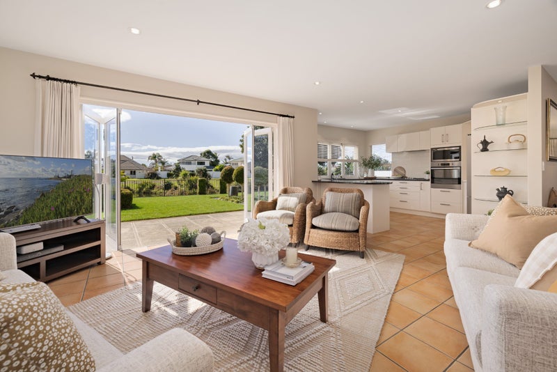 6 Sovereign Drive, Papamoa Beach, Papamoa - Carousel 2