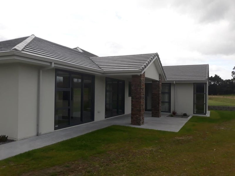 36 Arran Drive, Katikati - Carousel 1