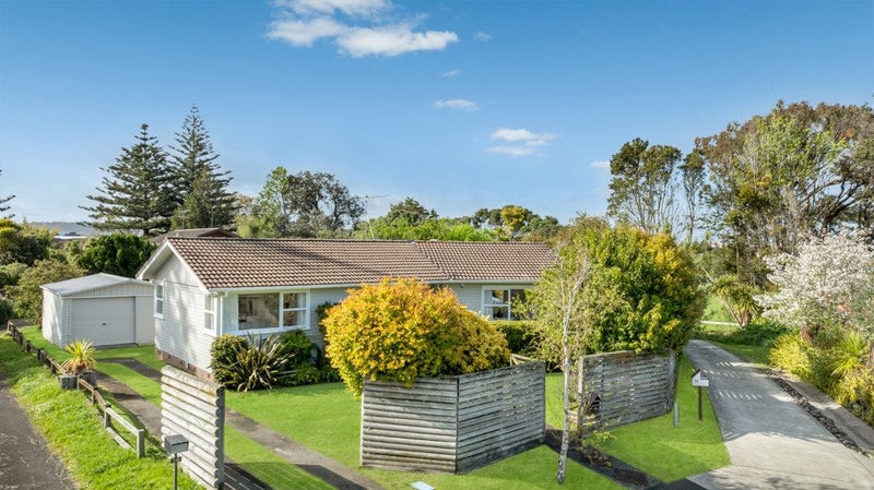 12 Wanaka Place, Pakuranga Heights, Auckland - Carousel 2