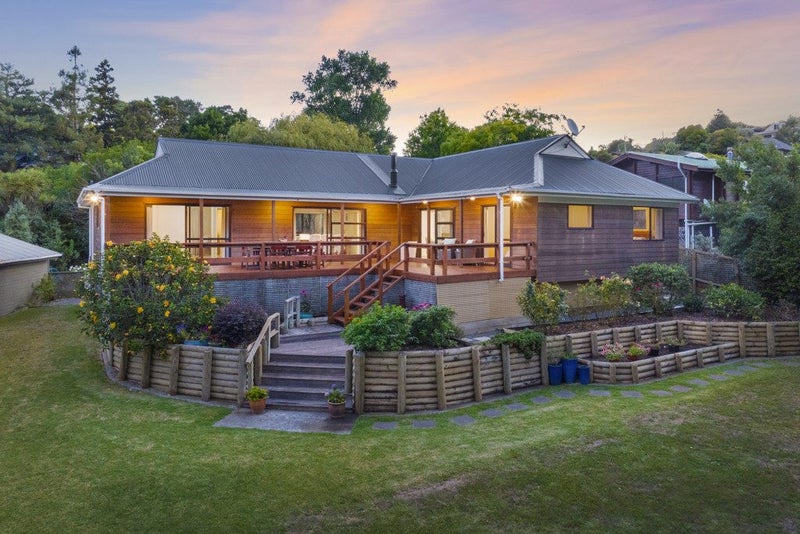 86 Haseler Crescent, Howick, Auckland - Carousel 1