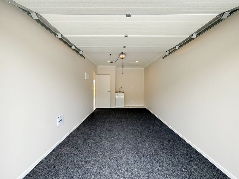 18D Cypress Crescent, Pukete, Hamilton - Carousel 13