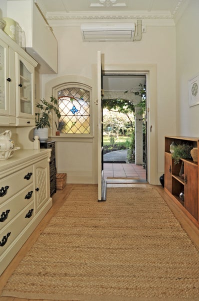 8 Beaumont Road, Belleknowes, Dunedin - Carousel 2