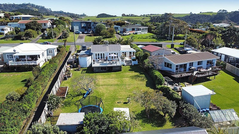 9 Sea View Road, Warkworth - Carousel 2