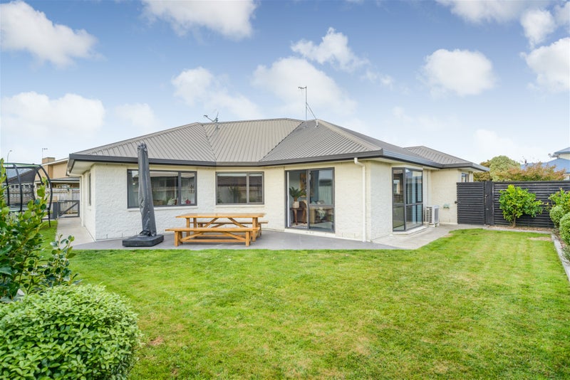 11 Sunshine Place, Kelvin Grove, Palmerston North - Carousel 2