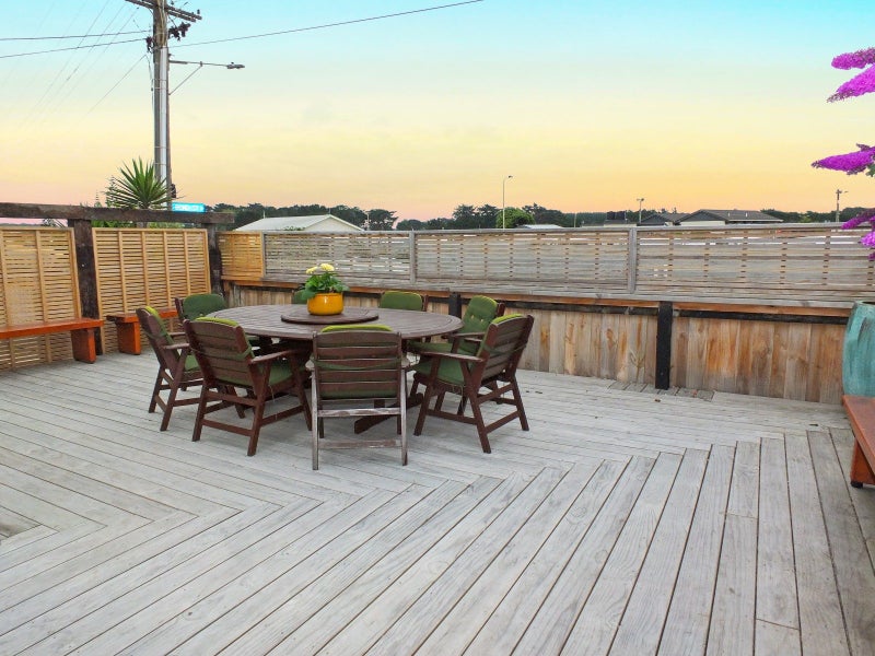35 Nash Parade, Foxton Beach, Foxton - Carousel 40