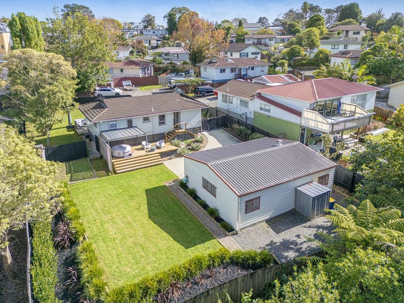 20 Spargo Road, Massey, Auckland - Carousel 2
