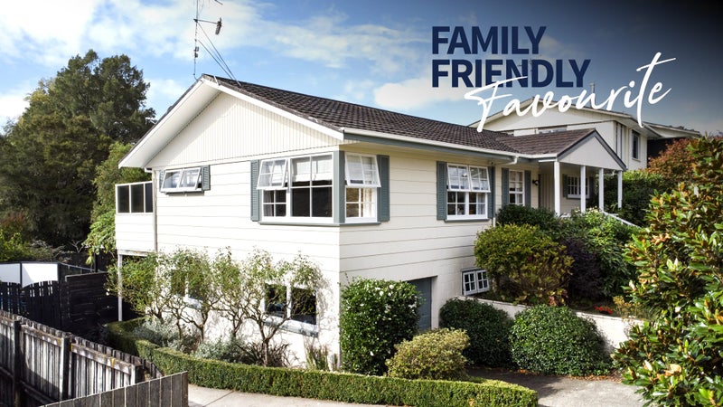 4 Sunnyhills Avenue, Glenview, Hamilton - Carousel 1