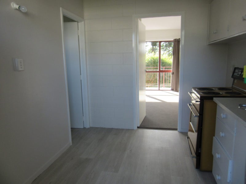 2/47 Wynyard Road, Mount Eden, Auckland - Carousel 2