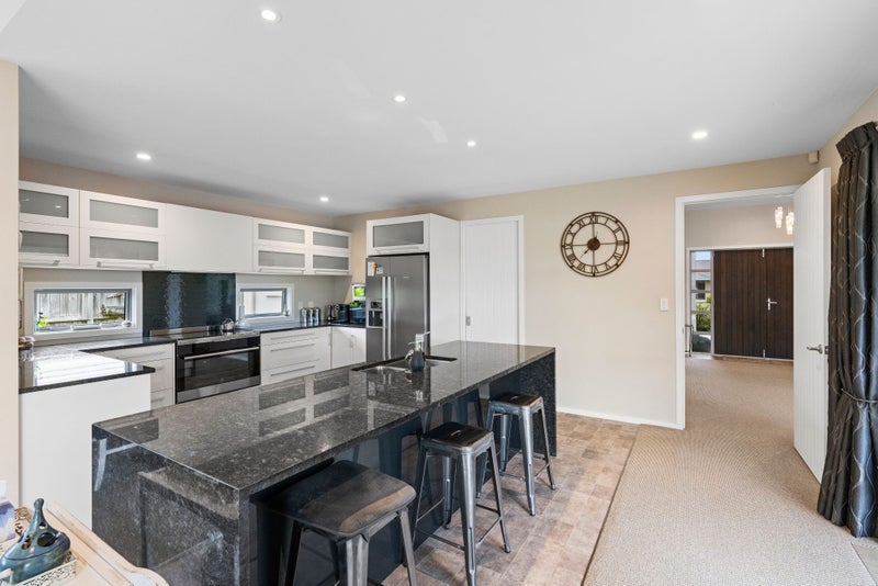 4 Toutouwai Terrace, Levin, Levin - Carousel 2