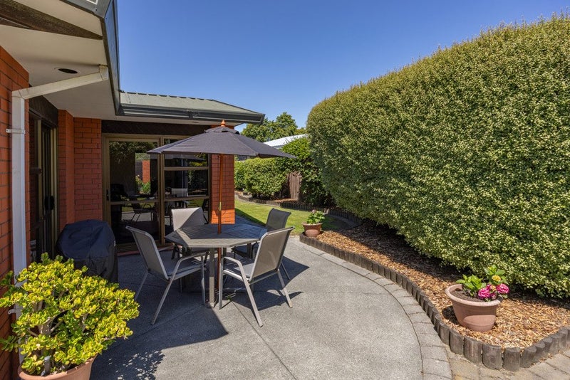 22 Regency Crescent, Redwood, Christchurch - Carousel 1