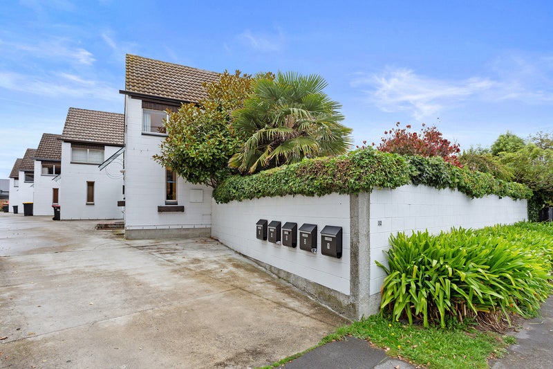 1/32 Ranfurly Street, St Albans, Christchurch - Carousel 2