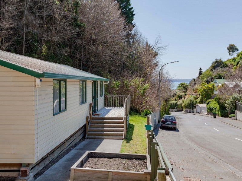 112 Milton Road, Hospital Hill, Napier - Carousel 1