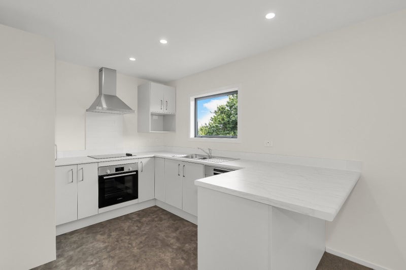 39 Saxon Street, Waterview, Auckland - Carousel 2