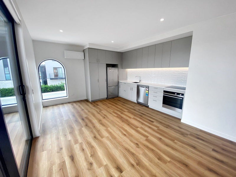 2/212 Cashel Street, Christchurch Central, Christchurch - Carousel 2