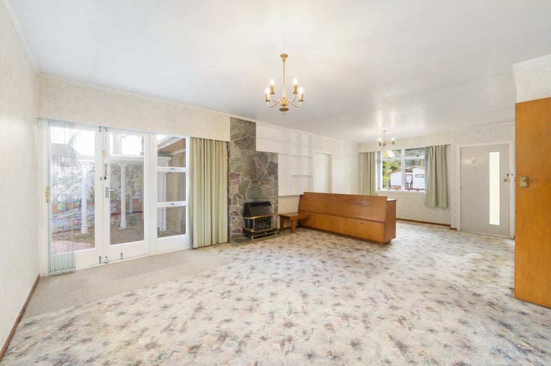 64 Berkley Avenue, Hillcrest, Hamilton - Carousel 2