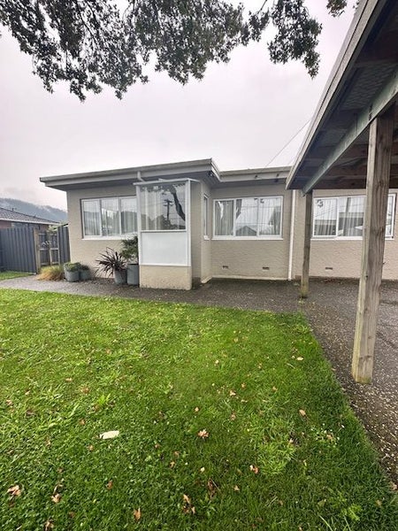 62 Golders Road, Elderslea, Upper Hutt - Carousel 1