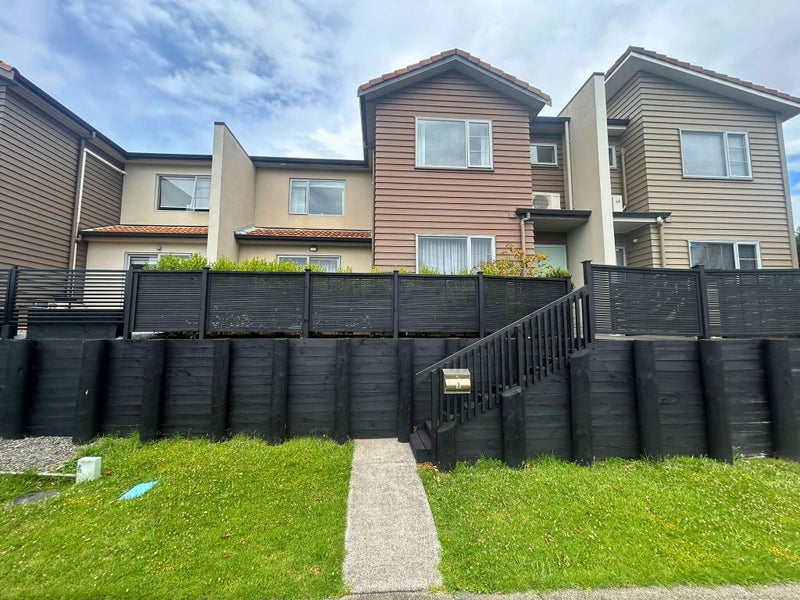 3 Savona Drive, Flat Bush, Auckland - Carousel 1