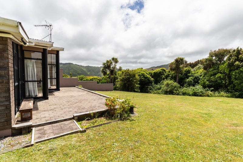 6 Otamarau Grove, Maungaraki, Lower Hutt - Carousel 2