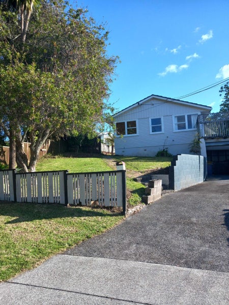 28 Robert Burke Place, Henderson, Auckland - Carousel 2