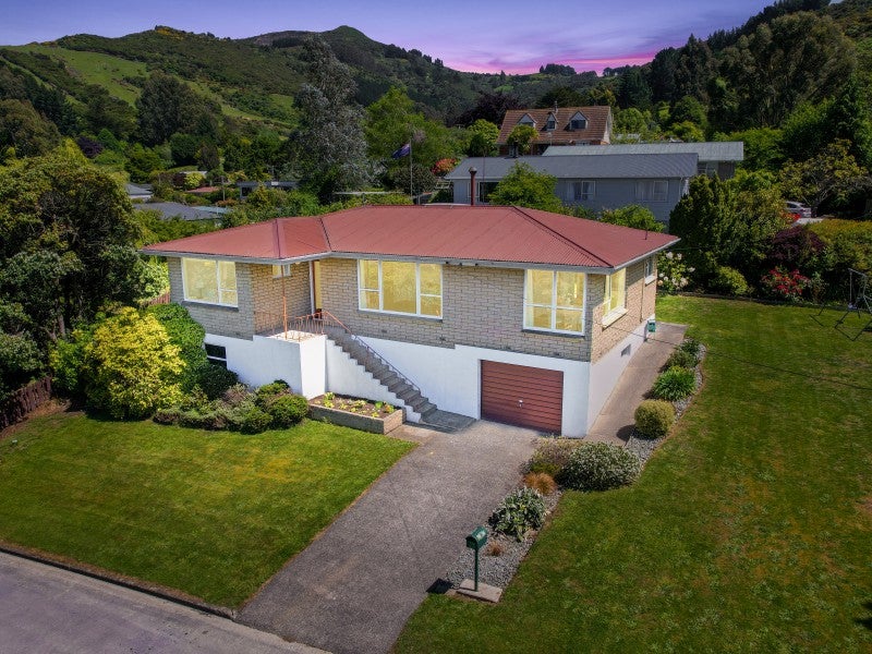 3 Tewsley Street, Sawyers Bay, Dunedin - Carousel 1