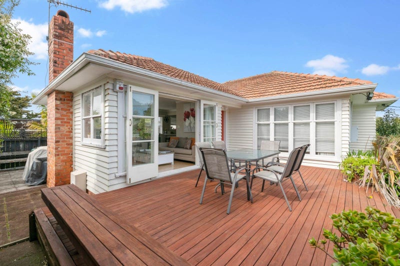 2/24 Birchfield Road, Hauraki, Auckland - Carousel 1