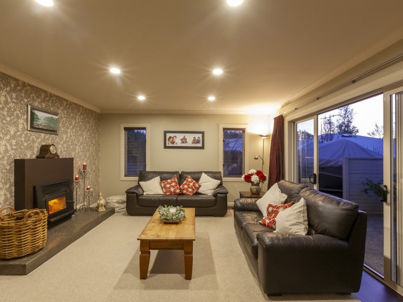 60 Wood Leigh, Paraparaumu Beach, Paraparaumu - Carousel 2
