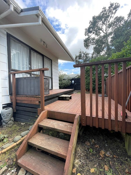 1/2 Crosby Road, West Harbour, Auckland - Carousel 1