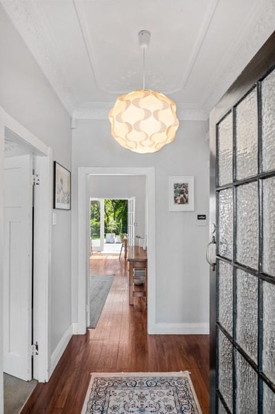 25 Aroha Avenue, Sandringham, Auckland - Carousel 2
