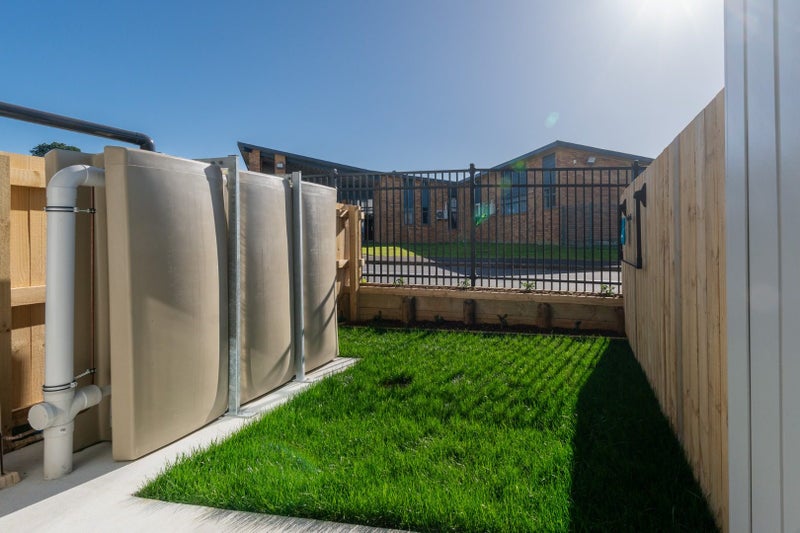 131 Ngae Place, Mangere East, Auckland - Carousel 12