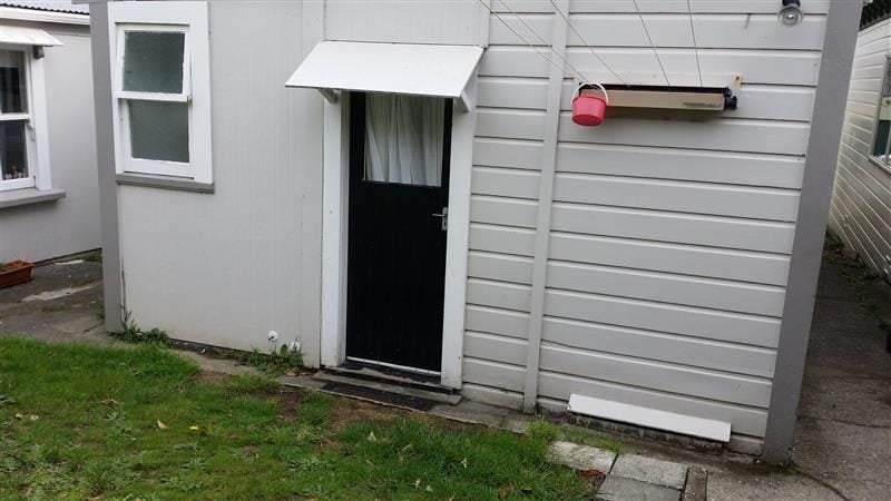 33 Porritt Avenue, Mount Victoria, Wellington - Carousel 2