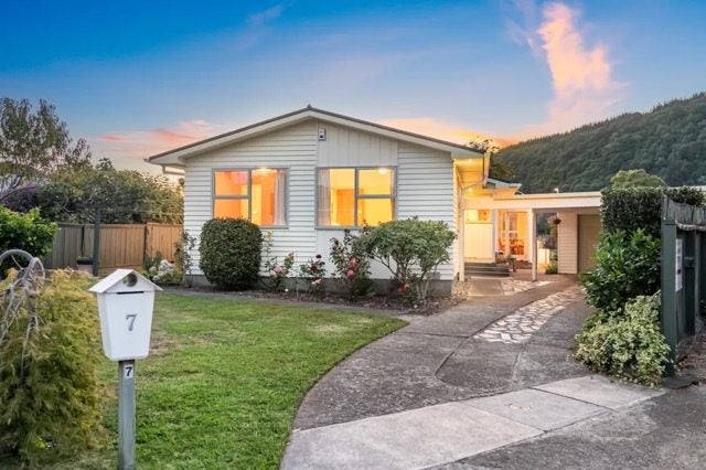 7 Moehau Grove, Trentham, Upper Hutt - Carousel 15