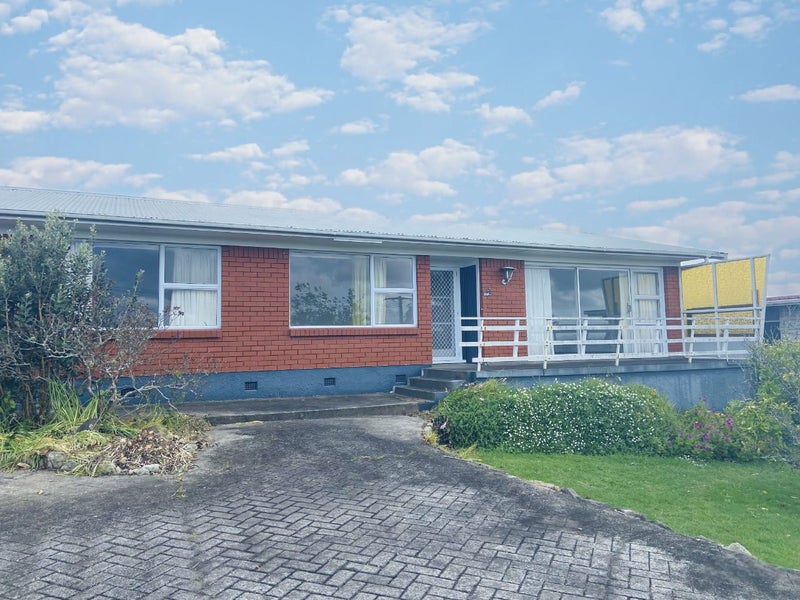 151 Newcastle Road, Nawton, Hamilton - Carousel 1