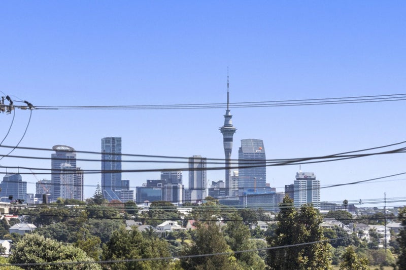 6/40 Lake Road, Narrow Neck, Auckland - Carousel 2