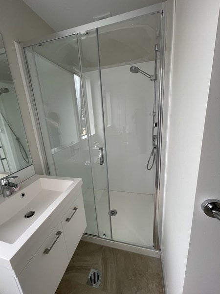 60 Seymour Road, Sunnyvale, Auckland - Carousel 9