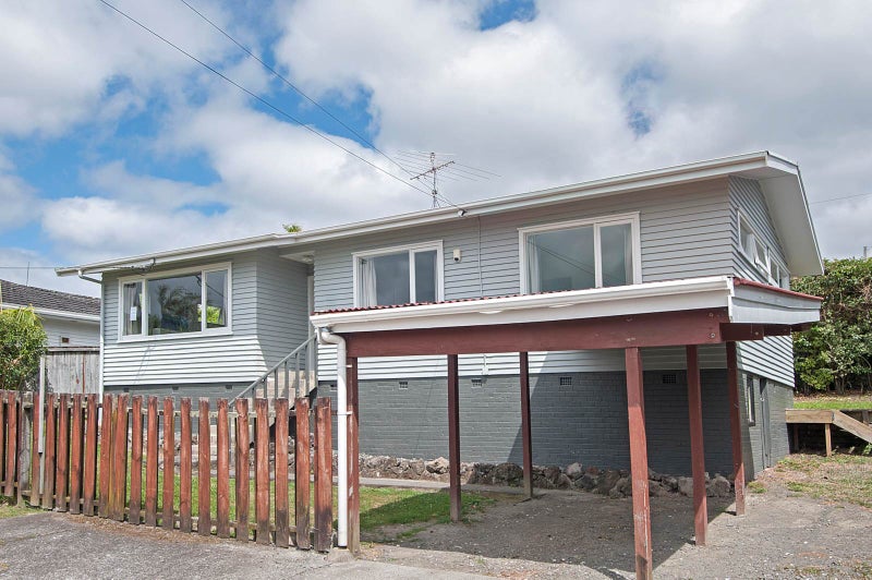 1/6 Braebank Lane, Te Atatū South, Auckland - Carousel 1