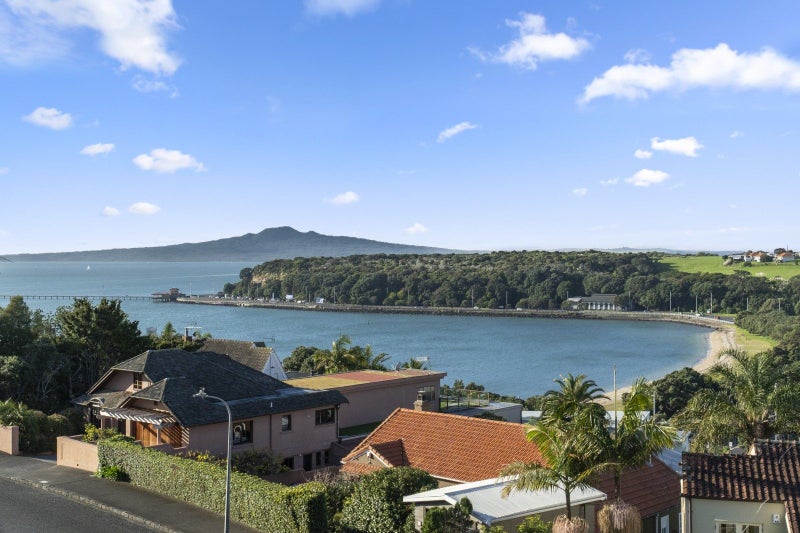 24 Paritai Drive, Orakei, Auckland - Carousel 2