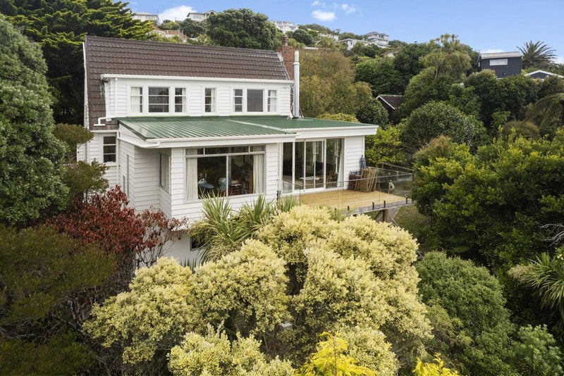 5 Fettes Crescent, Seatoun, Wellington - Carousel 1