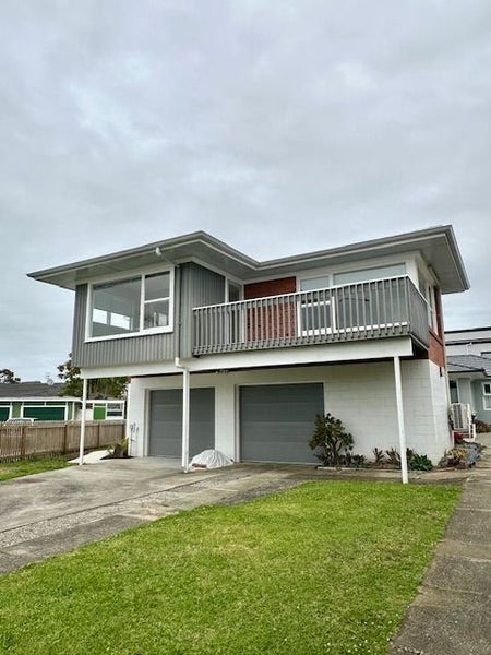 1/42 Evelyn Place, Hillcrest, Auckland - Carousel 1