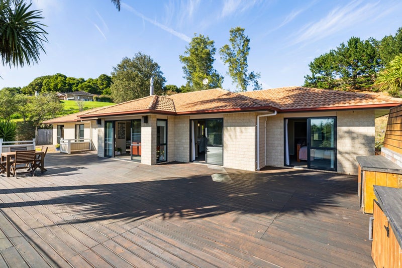 84 Highbrook Way, Whatawhata - Carousel 1