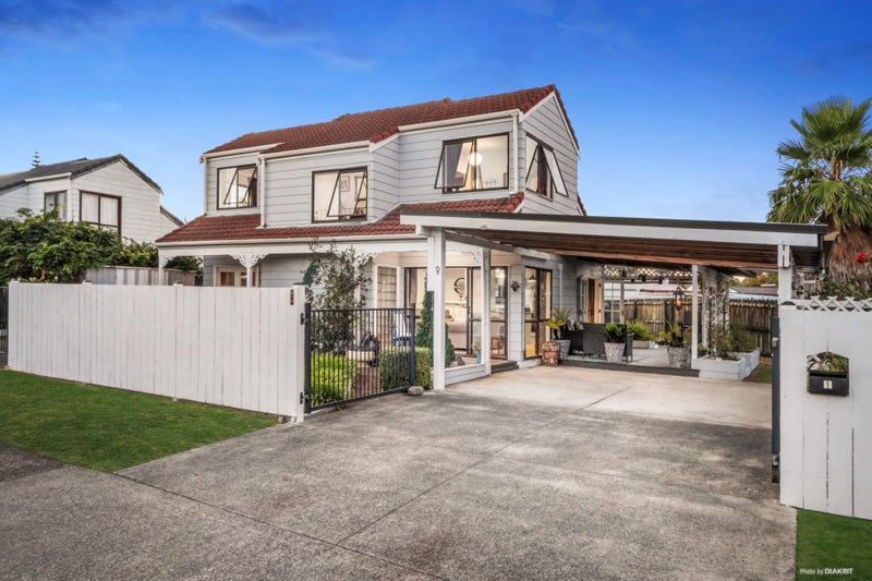 1 Edwin Freeman Place, Ranui, Auckland - Carousel 1