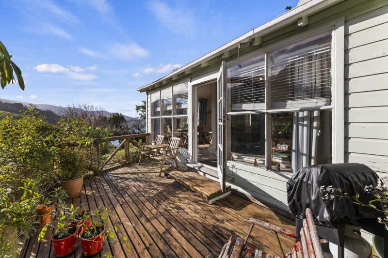 2 Harbour Terrace, Careys Bay, Port Chalmers - Carousel 2