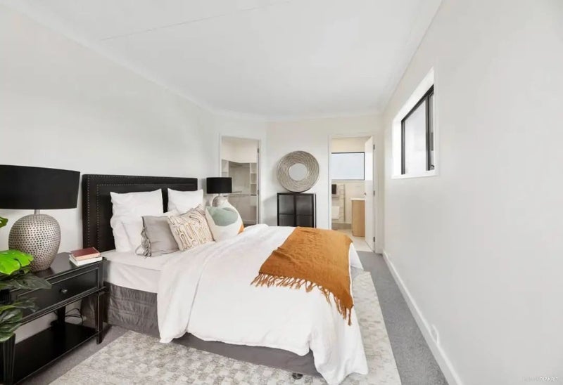 30 Parkwood Avenue, Westgate, Auckland - Carousel 2